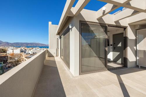 Raise Se7en Apartments