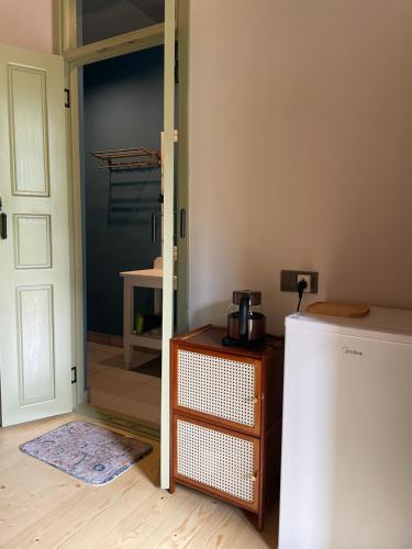 Kuchyň nebo kuchyňský kout v ubytování 2 Floor Rustic Inn in Dilijan