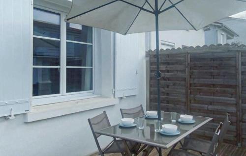 Gorgeous Home In Royan With Wifi