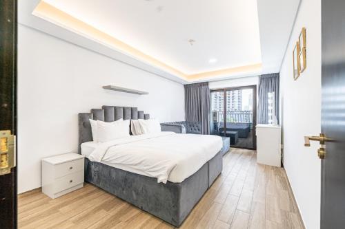 Escape24 Elegant 1BR in JVC with Pool View