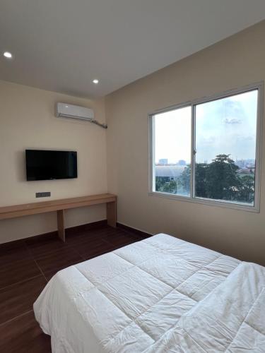 Μια τηλεόραση ή/και κέντρο ψυχαγωγίας στο PANDA Hotel