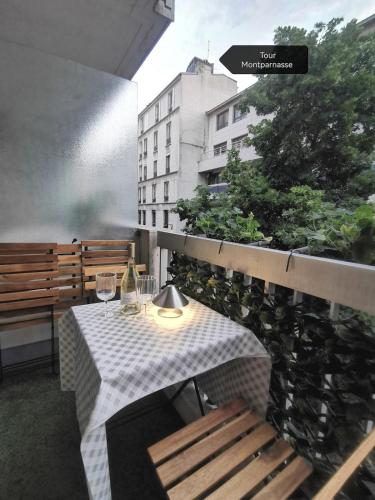 Studio avec balcon, Paris 6e