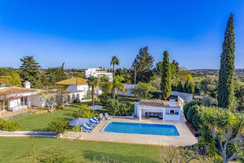 Villa Casa do Amendoal by Villa Plus