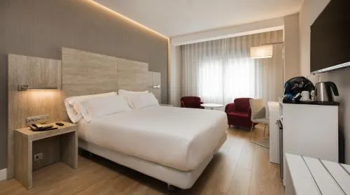 NH Madrid Chamberí photo 8