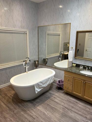 Ένα μπάνιο στο Grey Rose Suites