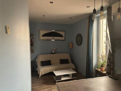 2p plein centre d'Antibes, 500m Bord de Mer