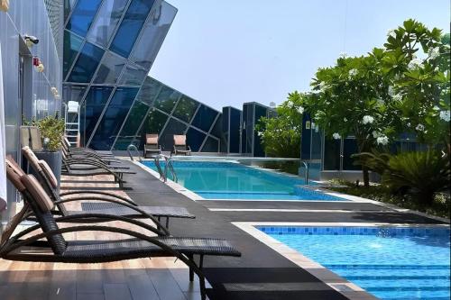 Chic and Urban 1-Bed Business Bay Suite