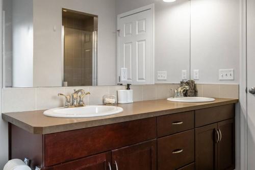 Ένα μπάνιο στο Single 3 Bedroom Full Private House