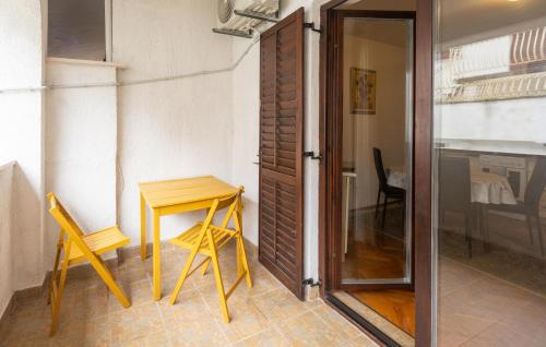 1 Bedroom Amazing Apartment In Porec