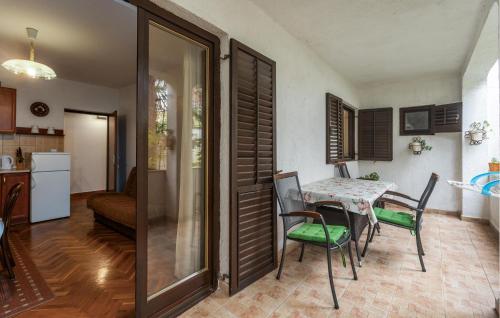 Pet Friendly Apartment In Porec With Wifi