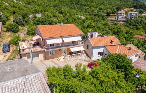 1 Bedroom Lovely Apartment In Senj