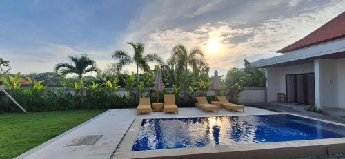 Πισίνα στο ή κοντά στο Umah D'Kancagan