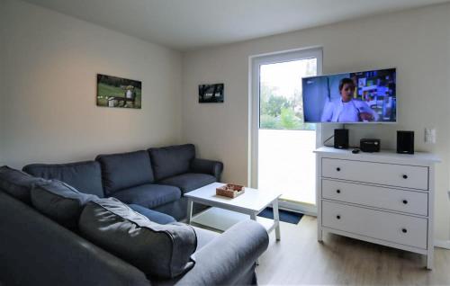 Et tv og/eller underholdning på K108 Eg