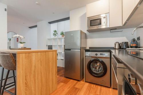 Modern Duplex-2Bedrooms 2Baths-Ventas