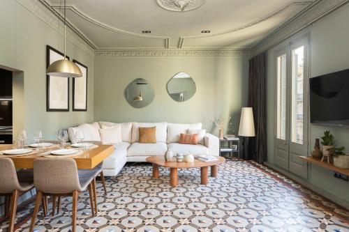 Unique Rentals - Luxurious Oasis