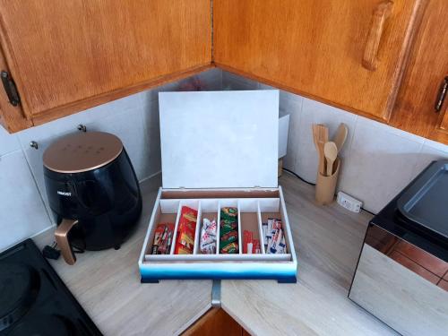 Posezení v ubytování The Green Outpost