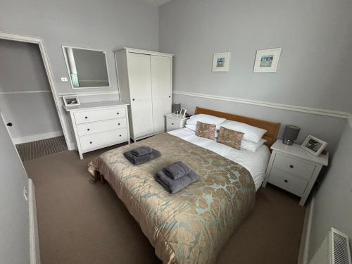 Ein Bett oder Betten in einem Zimmer der Unterkunft Perfect base for 8