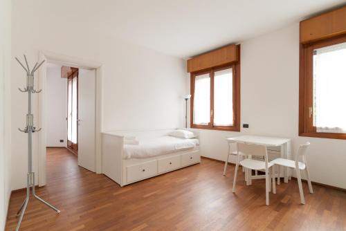 GuestHost - Cozy Apartment in Città Studi
