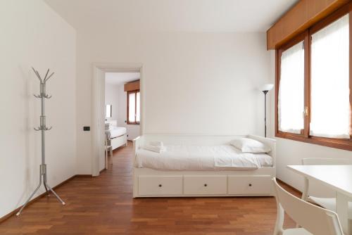 GuestHost - Cozy Apartment in Città Studi