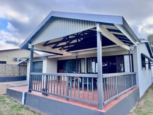 Budova, kde se prázdninový dům nachází