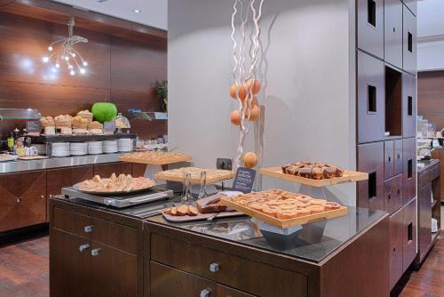 Jídlo v aparthotelu nebo okolí