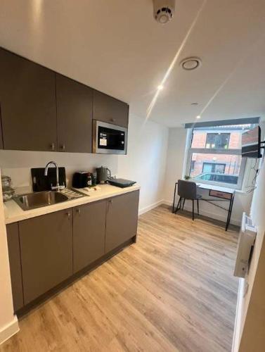 Η κουζίνα ή μικρή κουζίνα στο Studio Flat Close to Queen Square - Flat 3B