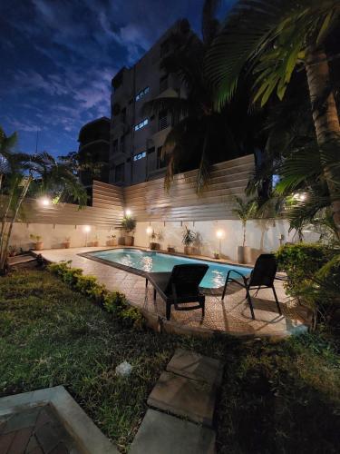 Paloma Villa - Villa Moderne et Privée avec 4 chambres-à-coucher - 5 min de la Plage Flic en Flac