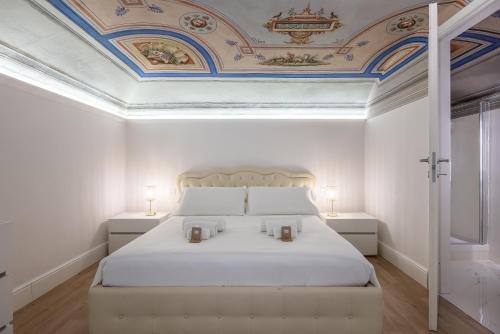The White House - Home of the Frescoes