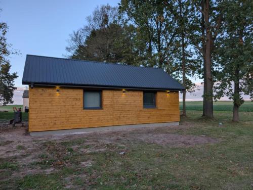 Budova, kde se farma nachází