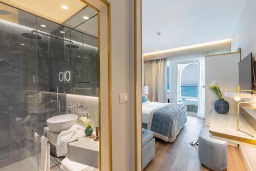 Koupelna v ubytování Hotel Tiffany's