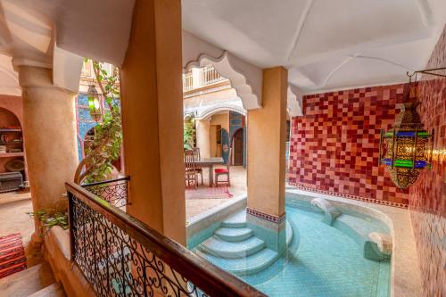 Piscina a Riad Lorsya o a prop