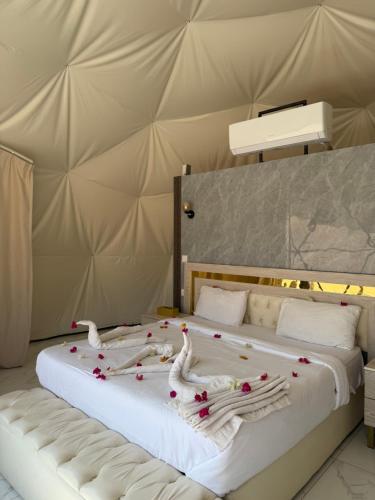 Rum Royal Dunes Camp & tourにあるベッド