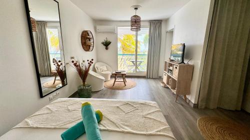 ATOUMO vue mer avec cuve