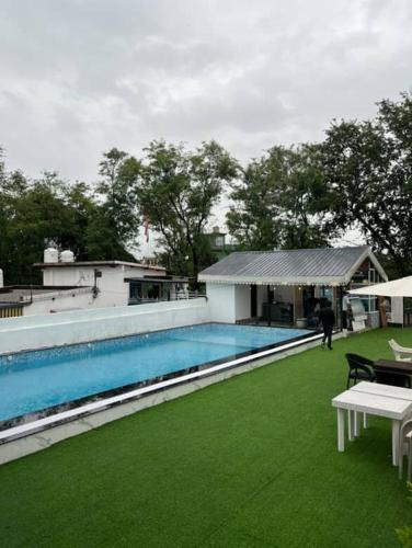 Fotografie z fotogalerie ubytování The Horrizon resort&cafe v destinaci Jhājra