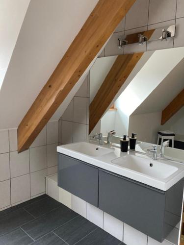 Koupelna v ubytování Gîte du Rempart - LA MAISON