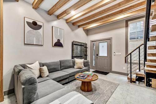 Istumisnurk majutusasutuses Designer 5Bed - 4Bath Home in Old City A Plus Location