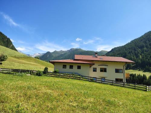 Gallery image of Ferienwohnung Schmölzerhof in Vals