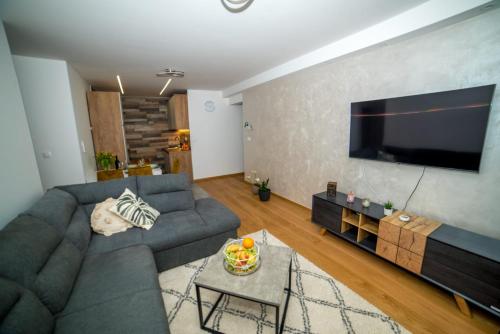 LIL apartment Split center,free parking