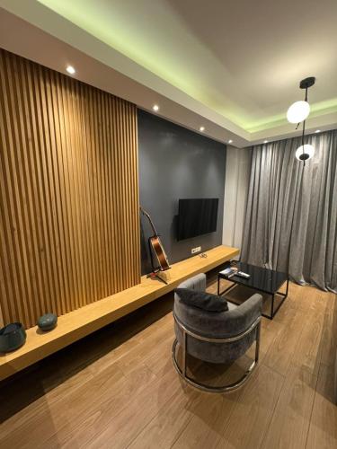 White Tower Luxury Apartment