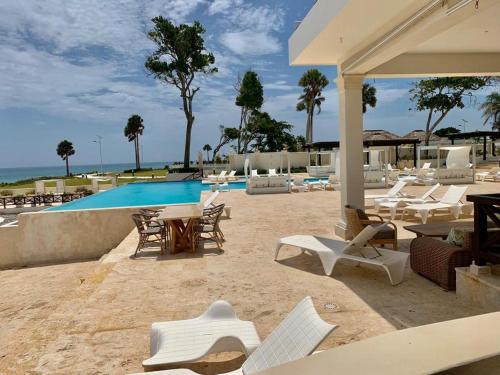 Sunbreeze Villa in Oceanfront Sosua Ocean Village