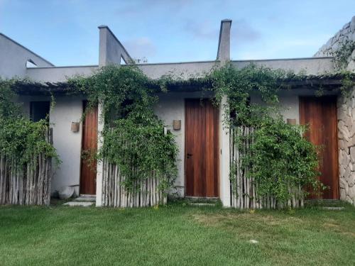 Κήπος έξω από το Casa de Luxo na praia - São Miguel dos Milagres