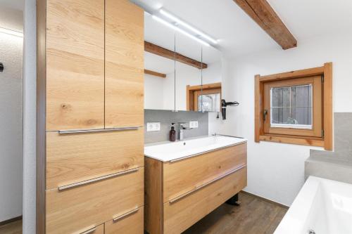 Kuchyň nebo kuchyňský kout v ubytování Kast'l Apartments