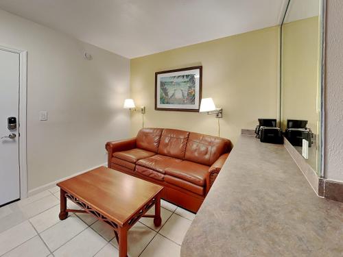 Et opholdsområde på Harbour Beach Resort 105