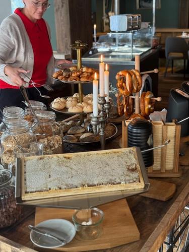 Φαγητό σε αυτός ο ξενώνας ή κάπου εκεί κοντά