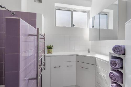 Ένα μπάνιο στο Innes Court Unit 5 7 Sunset Parade