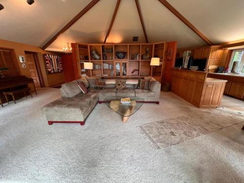 Istumisnurk majutusasutuses Stunning Cabin Rental with Incredible Ocean Views along the Oregon Coast