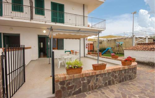 Μπαλκόνι ή βεράντα στο Amazing Apartment In Casal Velino With Wifi