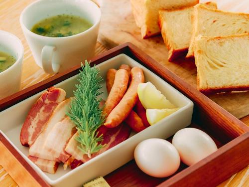 Еда / где поесть недалеко от виллы