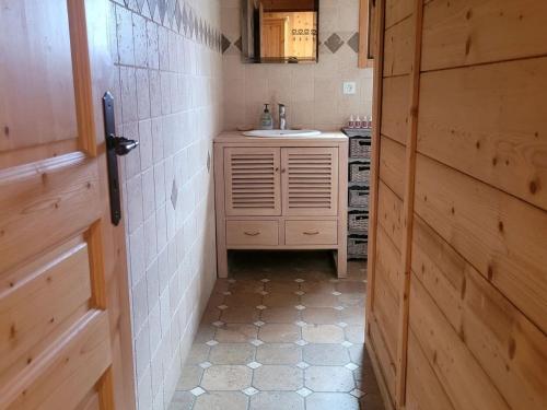 Chalet spacieux à Châtel, 10 pers, parking, animaux admis