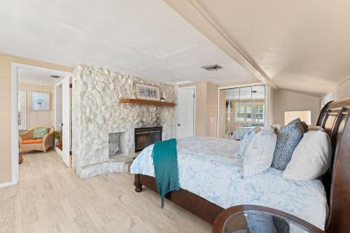 Χώρος καθιστικού στο 1280 S Atlantic Ave